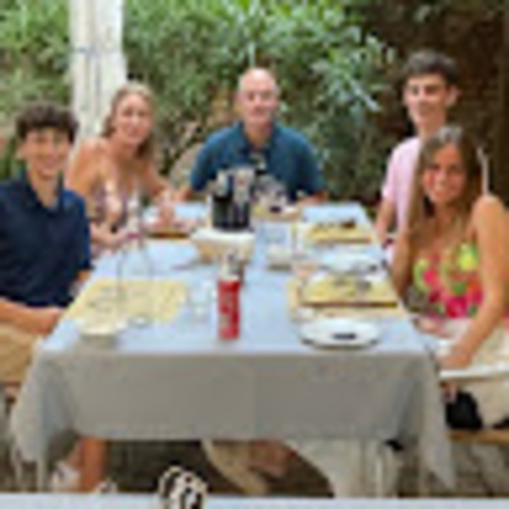 Meet your Posher, Chris